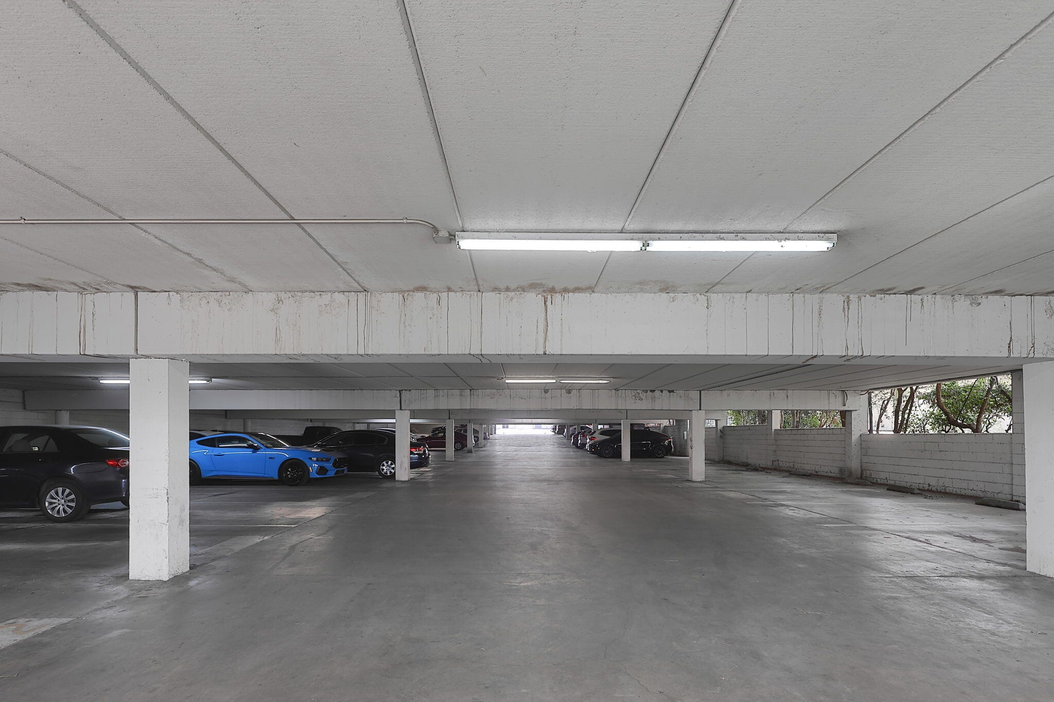 Parking Building - 20134 Leadwell St