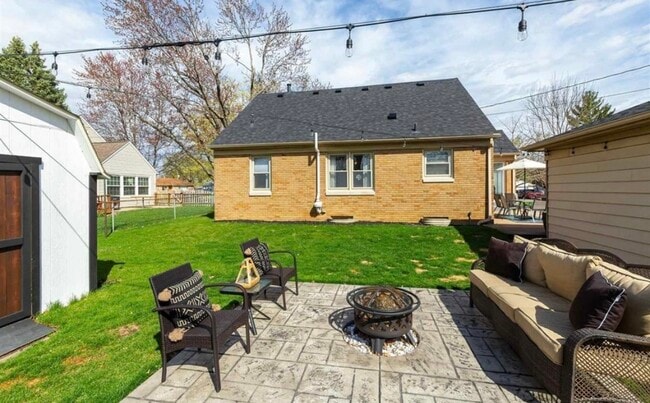 Building Photo - 2130 28th St