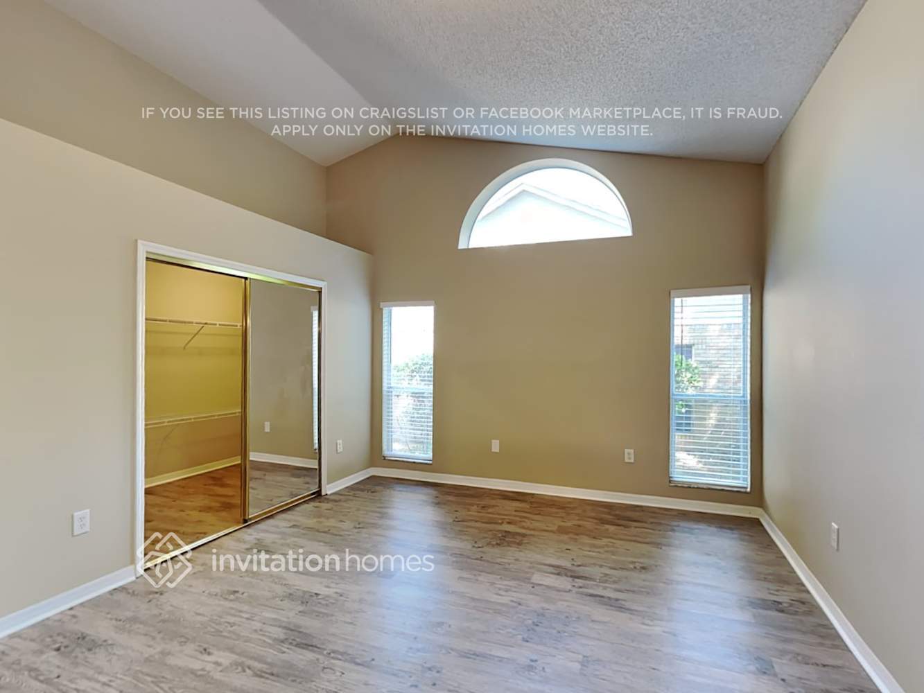 Building Photo - 1402 Whispering Woods Way