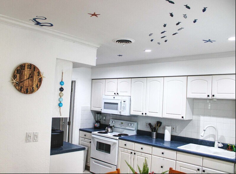 Building Photo - 330 Grant St