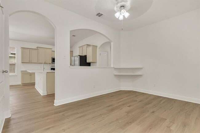 Building Photo - 1685 Twin Cove