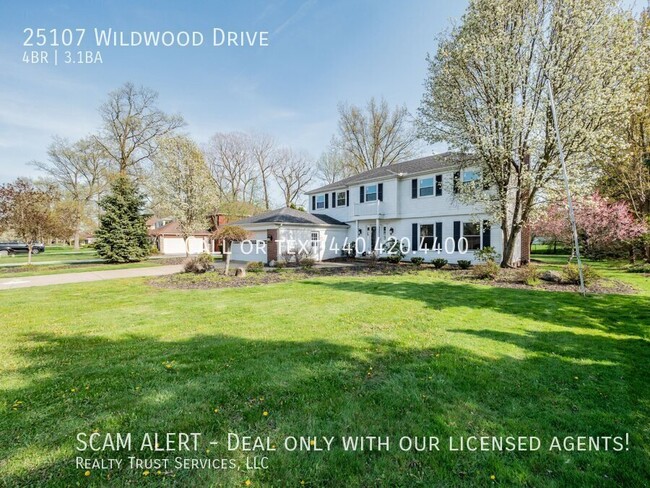 Building Photo - Beautiful Colonial 4 bed 3.5 bath home Fir...