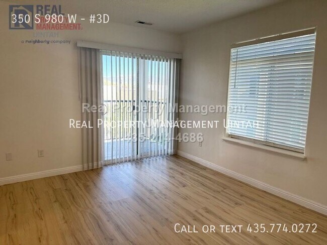 Building Photo - 980 350 S