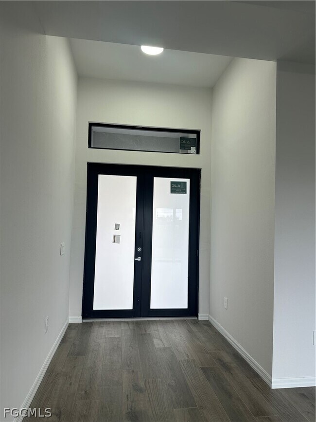 Building Photo - 2329 NW 27th Ave