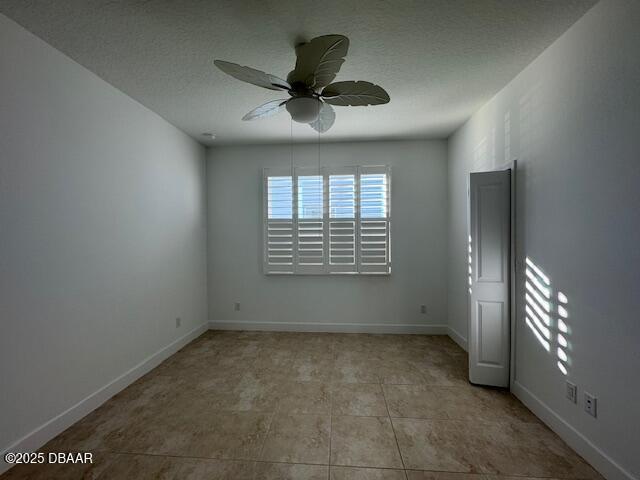 Building Photo - 414 Parrot Ln