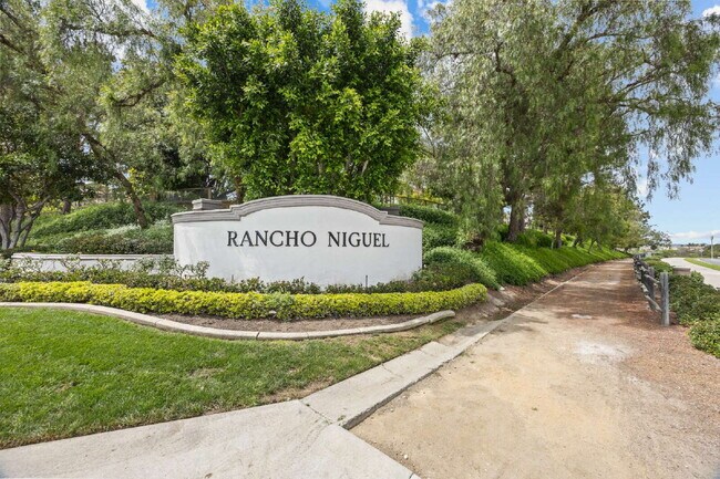 Building Photo - Single level home in Laguna Niguel