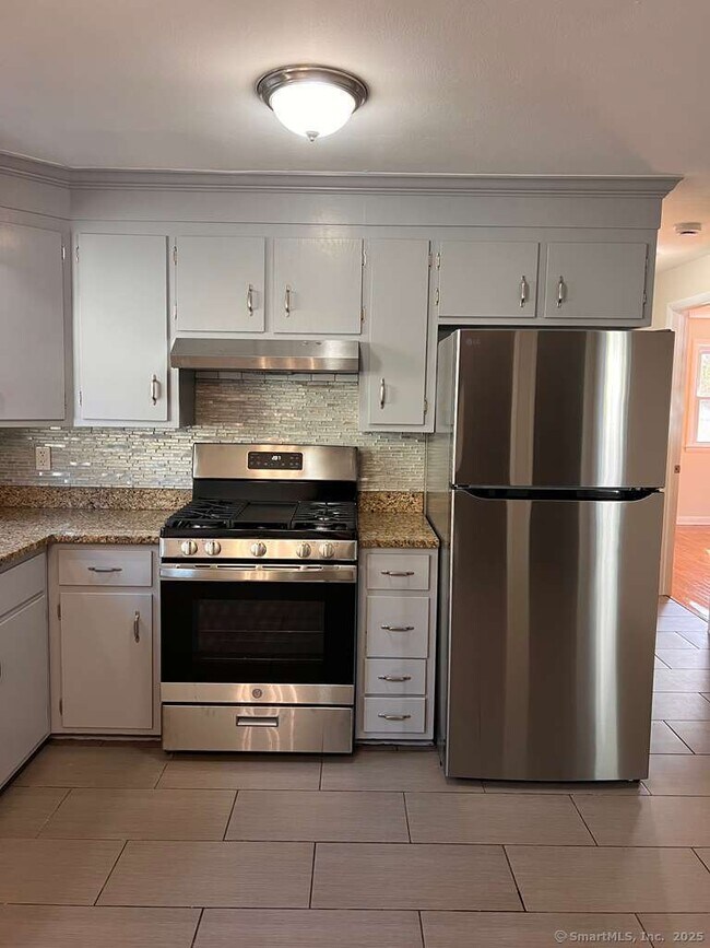 Building Photo - 193 City View Ave