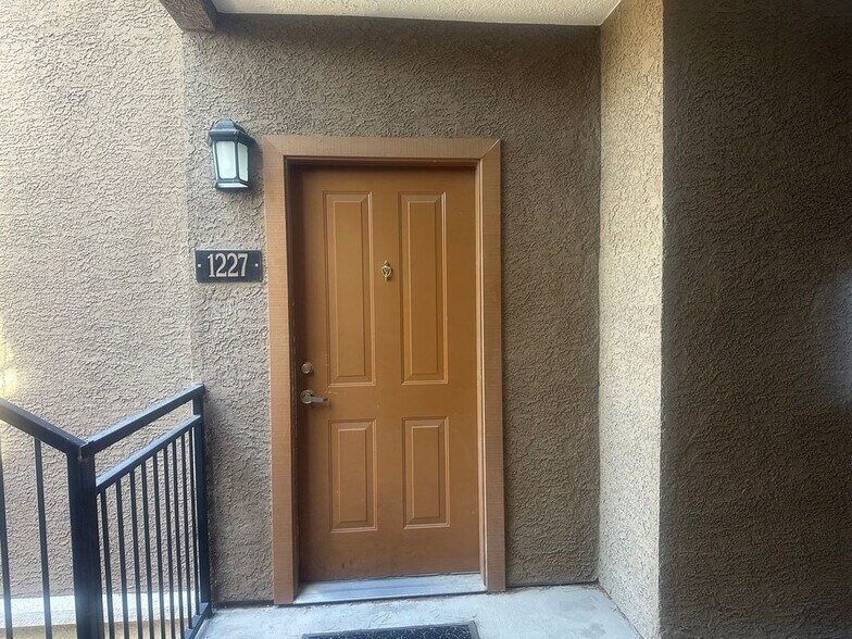 Building Photo - 2900 Sunridge Heights Pkwy
