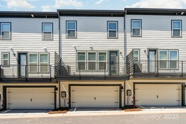 Building Photo - 5015 Westmead Ln