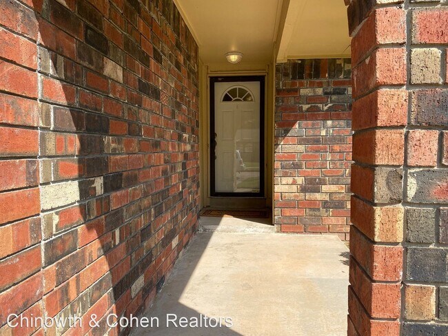 Building Photo - 3 br, 1.5 bath House - 1108 W Knoxville St