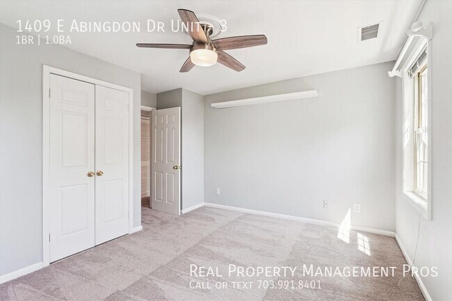 Building Photo - 1409 E Abingdon Dr