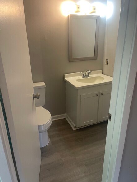 Building Photo - 5413 Laccasine Dr