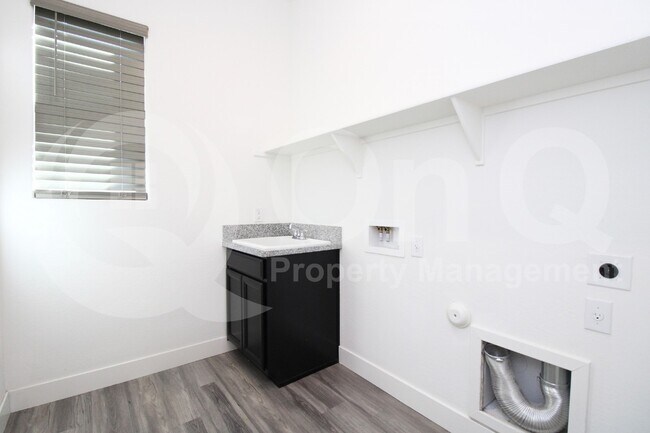 Building Photo - 22721 E Calle Luna