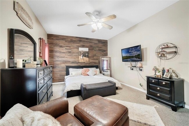 Building Photo - 318 Clydesdale Cir