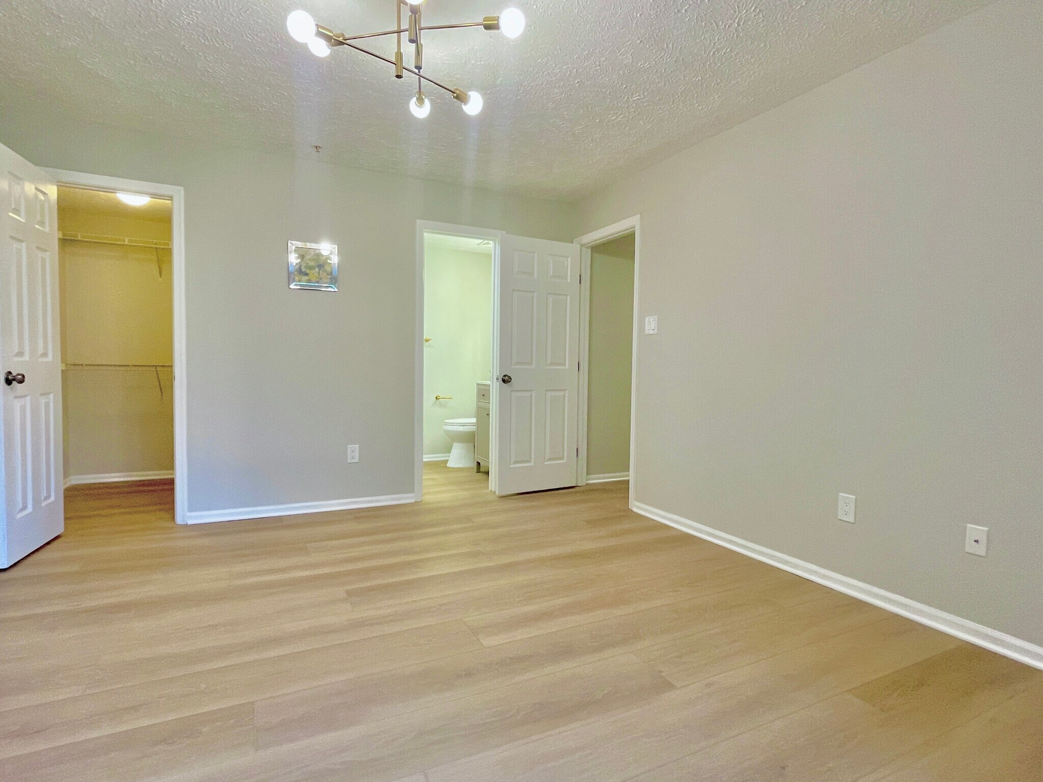 Building Photo - 13108 Briarcliff Ter