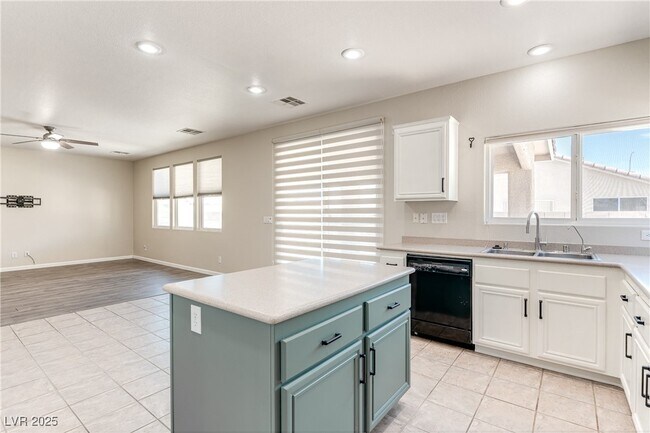 Building Photo - 6035 Eganridge Ct