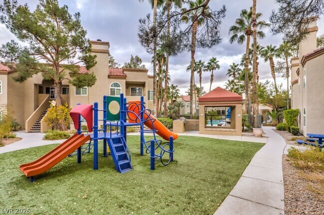 Building Photo - 3145 E Flamingo Rd