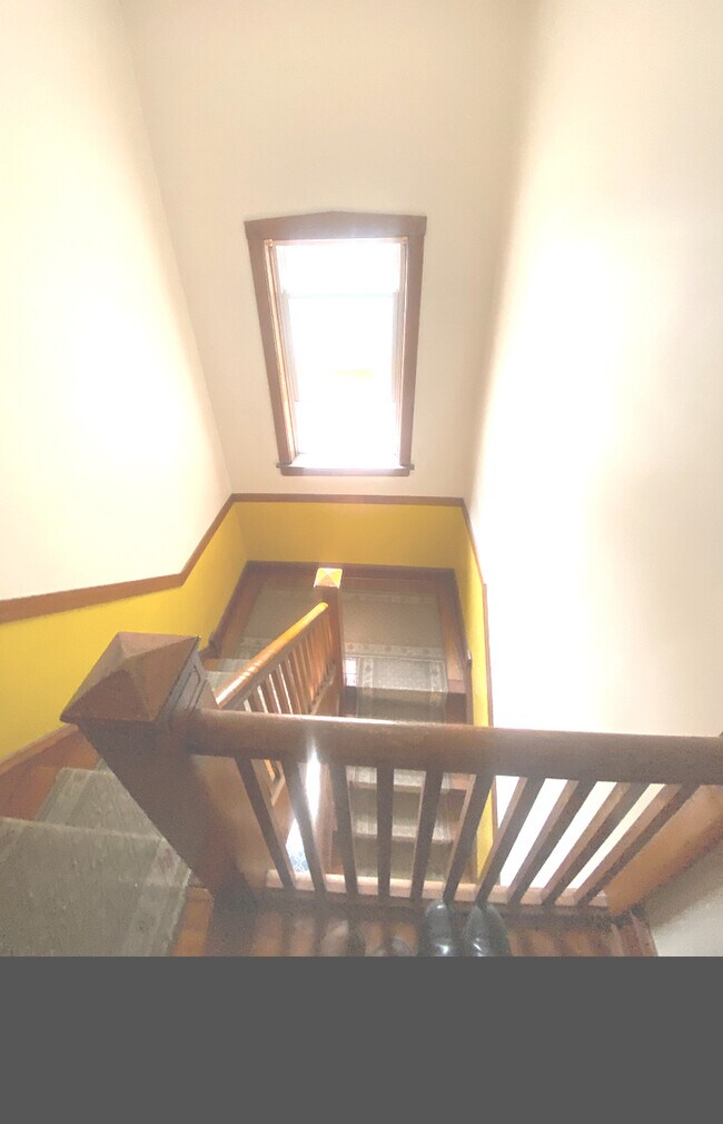 Building Photo - 3507 N Keeler Ave