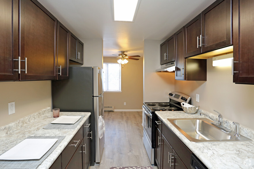 Kitchen - Southview Apartments