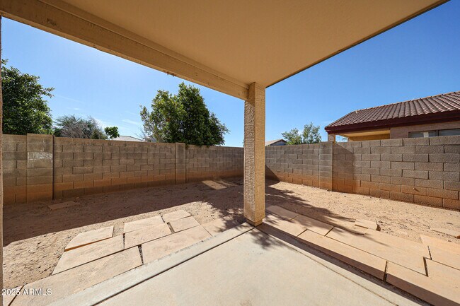 Building Photo - 2428 S 84th Gln