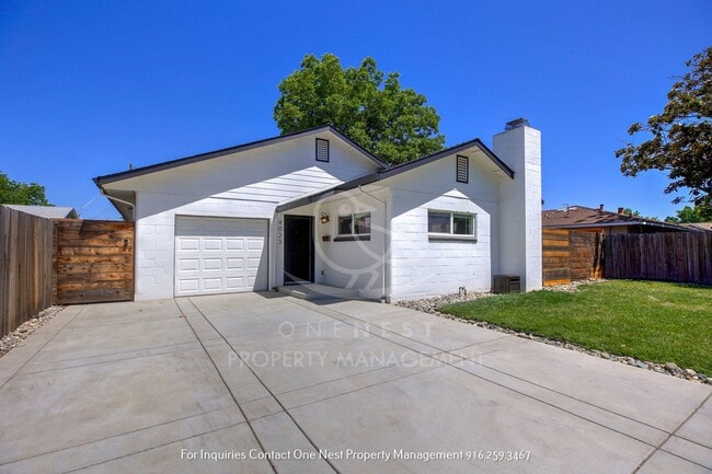Primary Photo - Great Tahoe Park home, 3 bedroom with 1 ba...