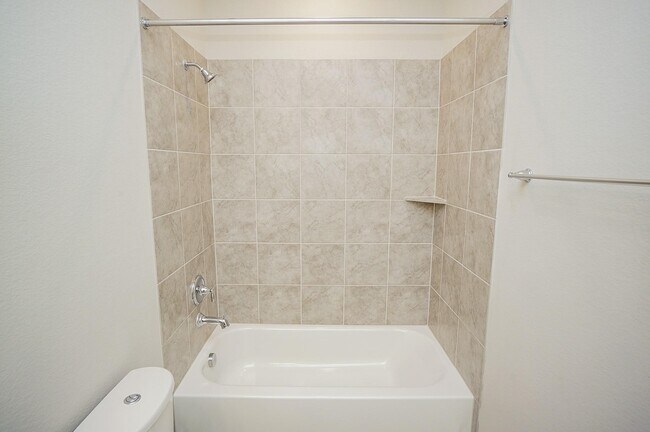 Building Photo - 1234 Oak Barrel Run