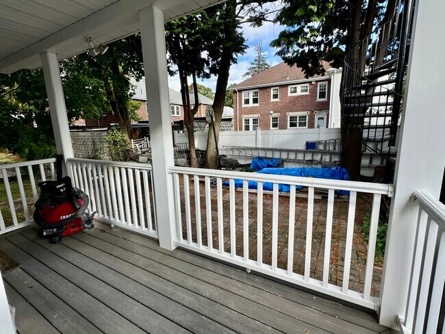 Building Photo - 62 Manet Rd