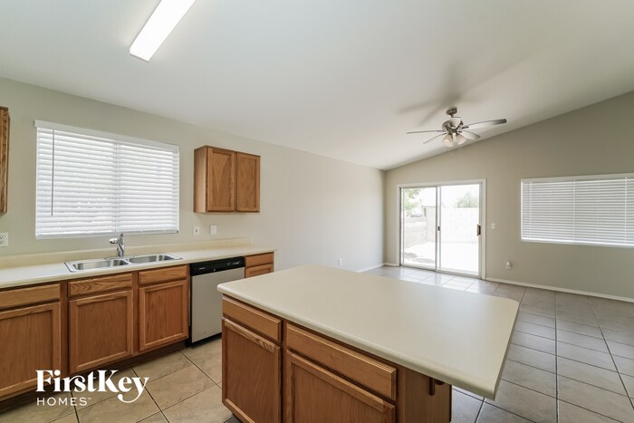 Building Photo - 4556 W Rose Mist Way