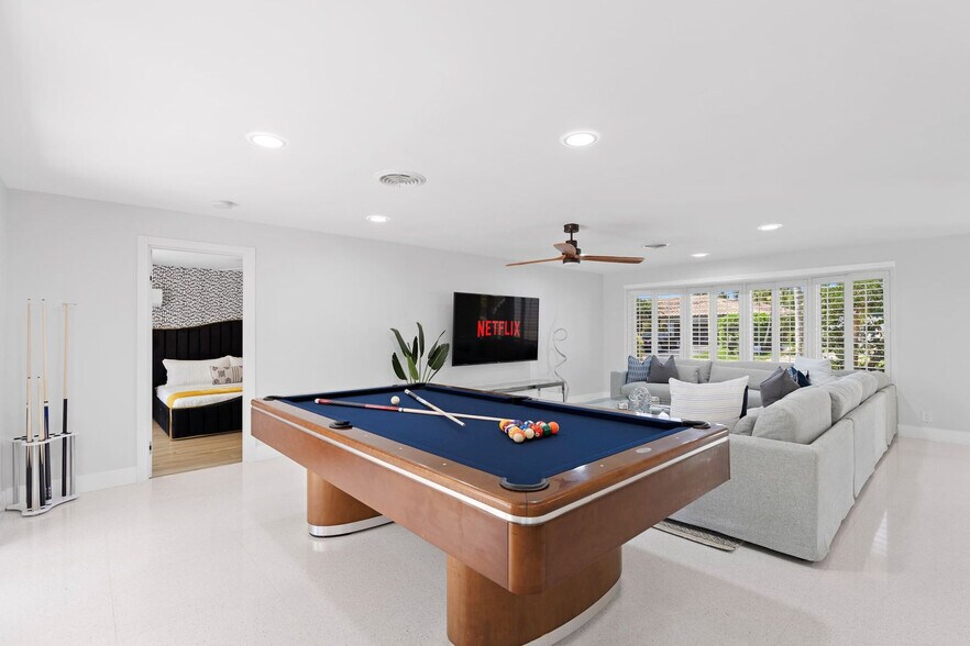 Building Photo - 4710 NE 27th Ave