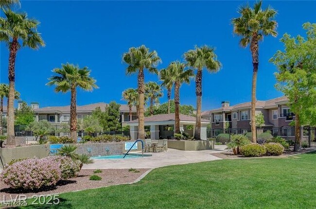 Building Photo - 10809 Garden Mist Dr