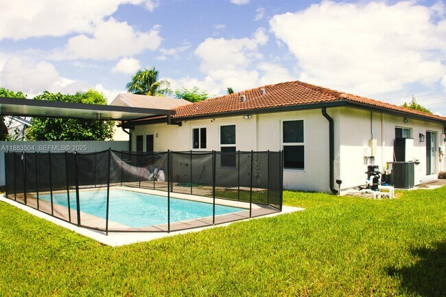 Building Photo - 25760 SW 127th Ct