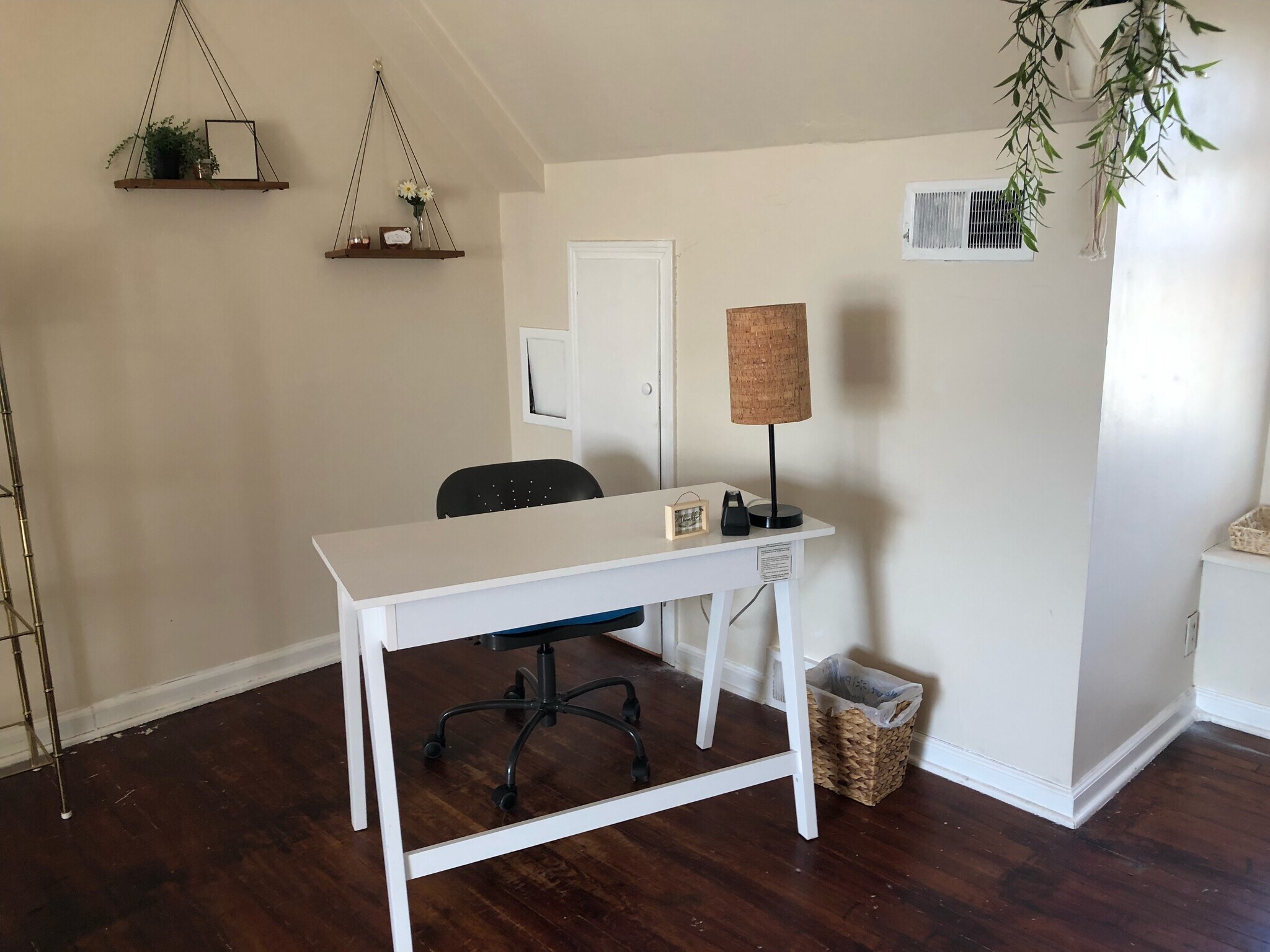 upper west bed - 1816 W Arrowhead Plz