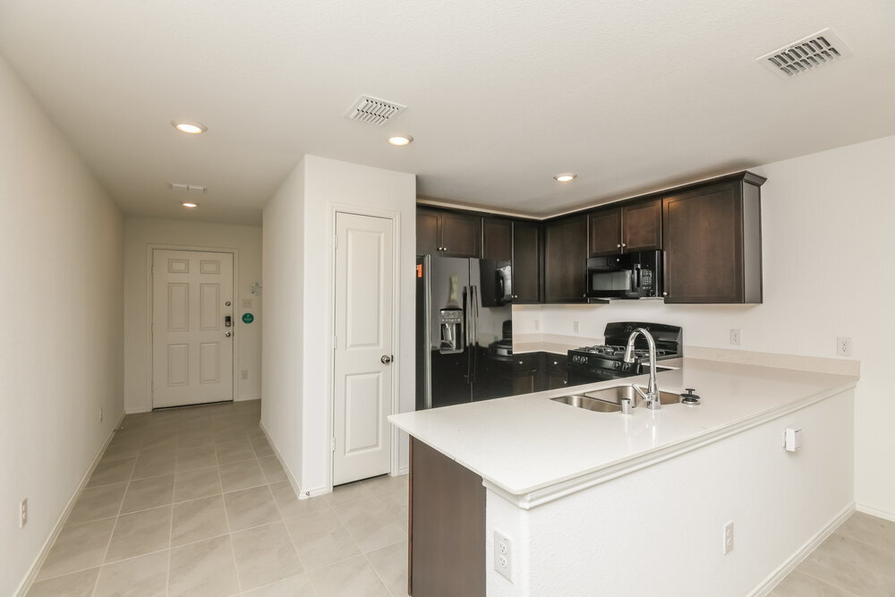 Building Photo - 8629 Mount Evans Ct