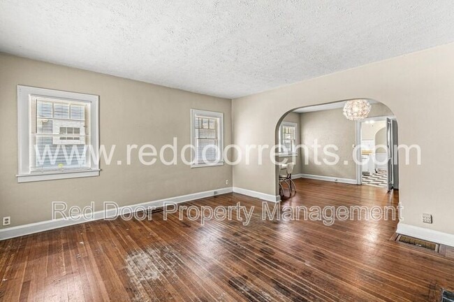 Building Photo - 5440 Carrollton Ave