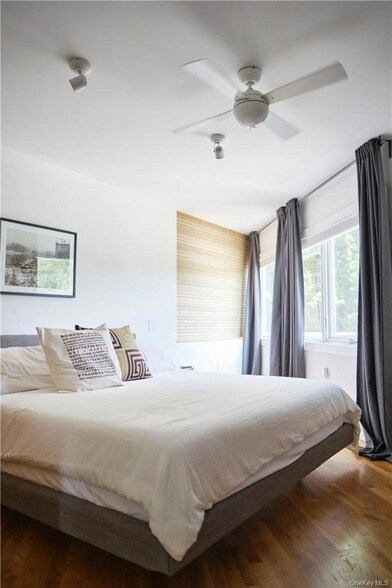 Building Photo - 194 Pleasant Ridge Rd