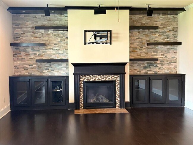 Building Photo - 4485 Perlino Pt