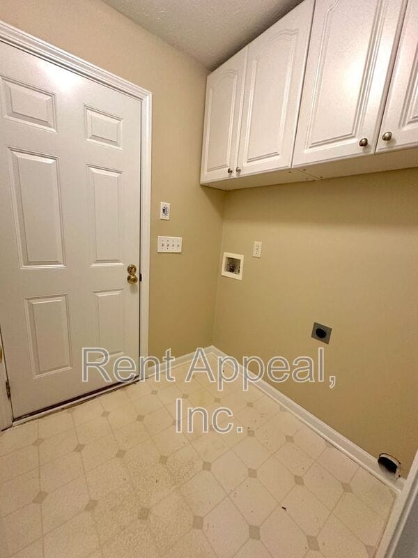 Building Photo - 185 Weatherstone Dr