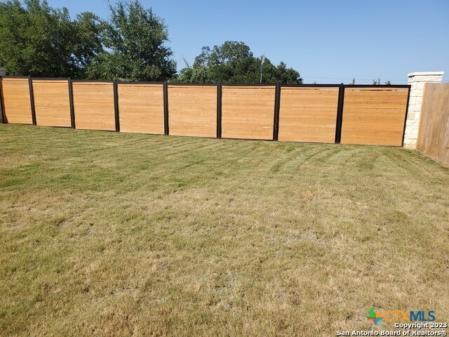 Building Photo - 1724 Stone House