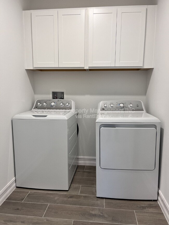 Building Photo - 7016 119th Ct E