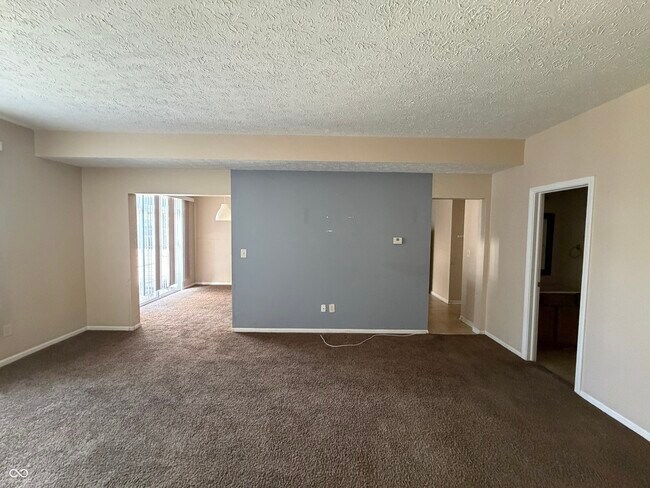 Building Photo - 2424 Boyer Ln