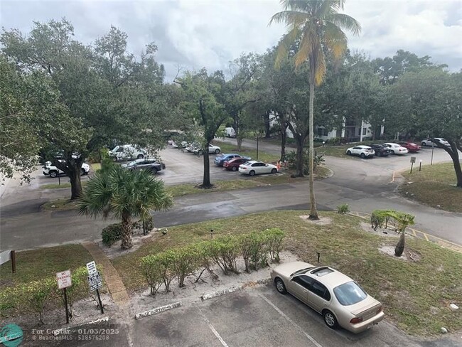 Building Photo - 3301 Spanish Moss Terrace