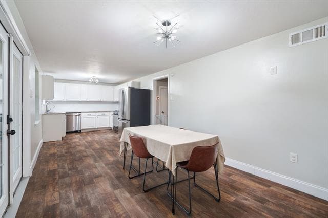 Building Photo - 1614 Seevers Ave