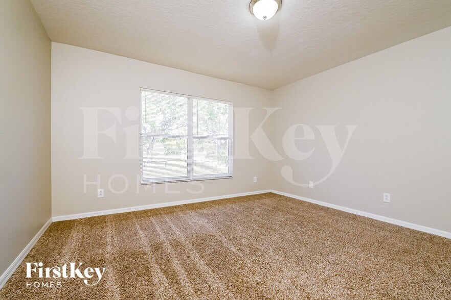 Building Photo - 4003 Kingsfield Dr
