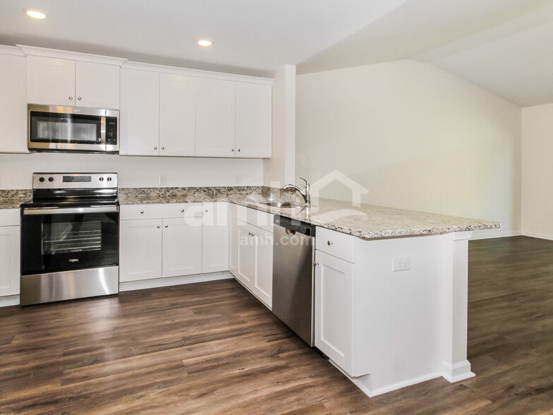 Building Photo - 999 Jt Westfield Dr