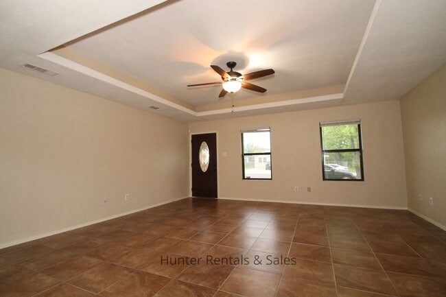 Building Photo - 2008 Continental Dr