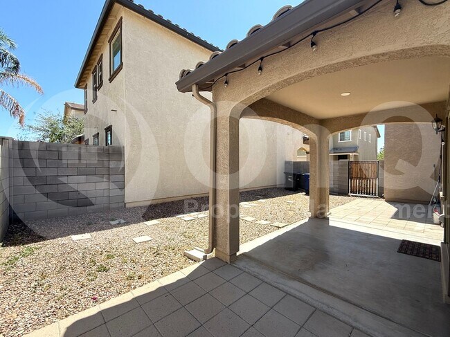 Building Photo - 139 E Bluejay Dr
