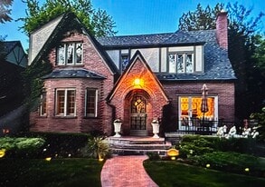 Building Photo - 1938 Leyden St