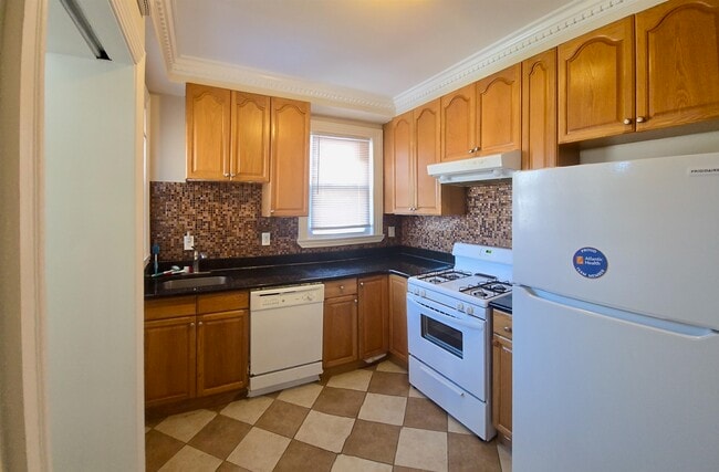 Building Photo - 817-819 Avenue C