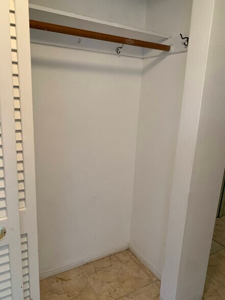 Building Photo - 180 NE 12th Ave