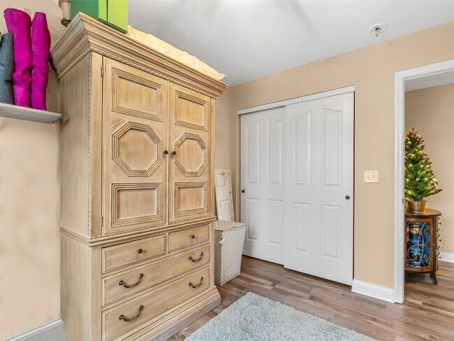 Building Photo - 120 Katie Lynn Ct